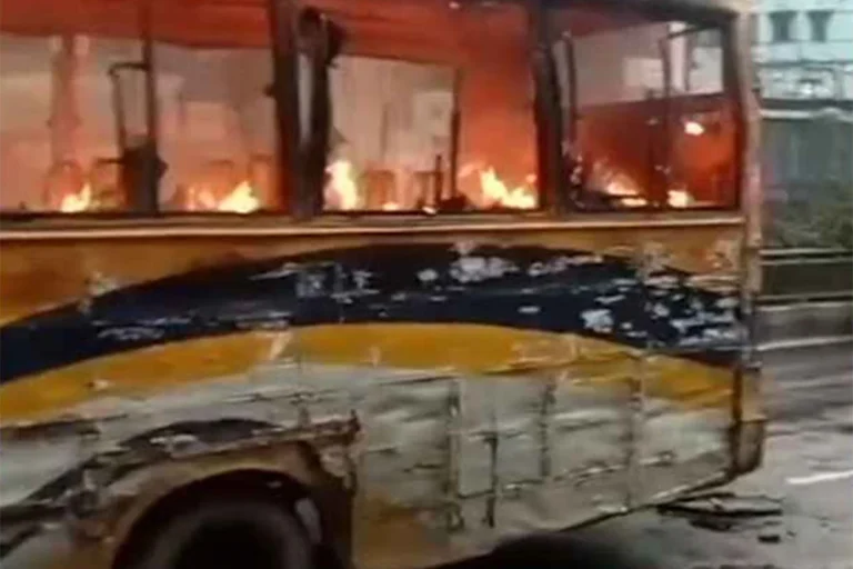 1759469282-324b230694b4bd7c5273881aa499c610