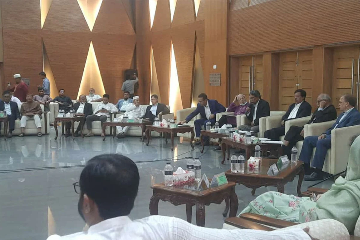 1759644376-834bfb34c430873bcbe148e423881315