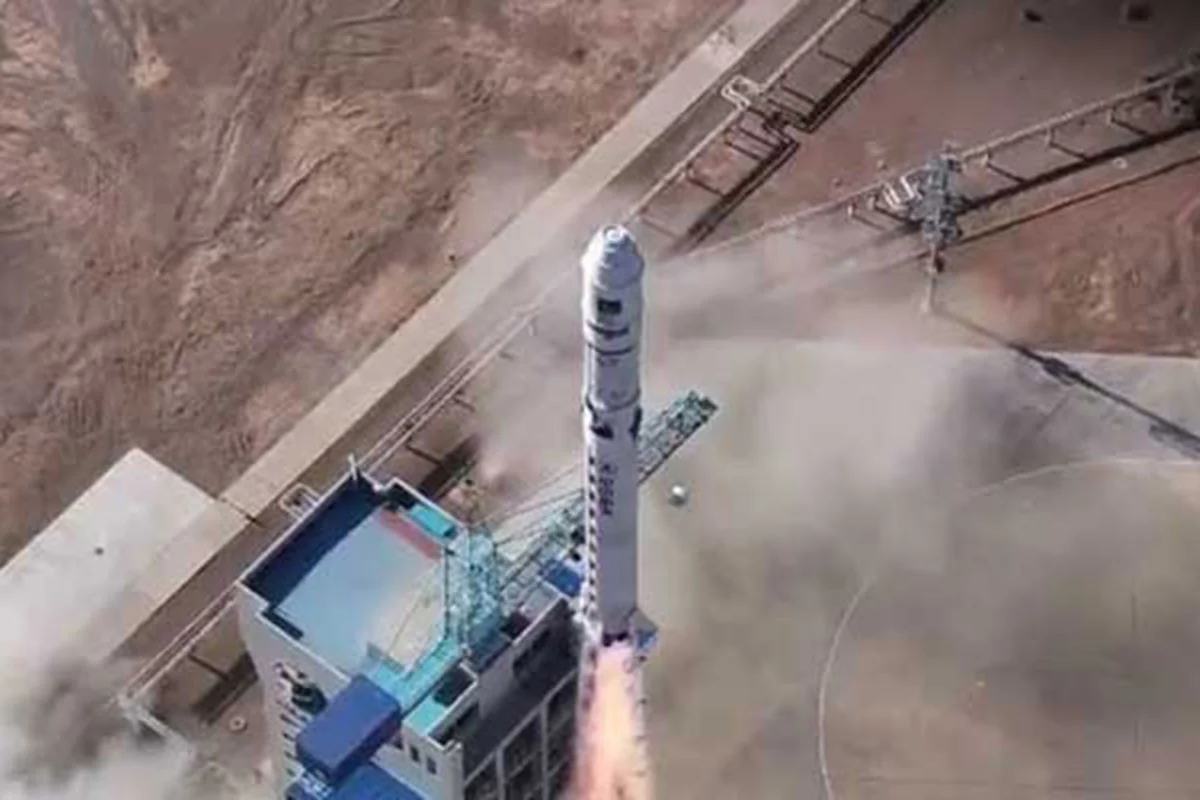 1760855447-d0934723f49cc5d658968b617e5833f1