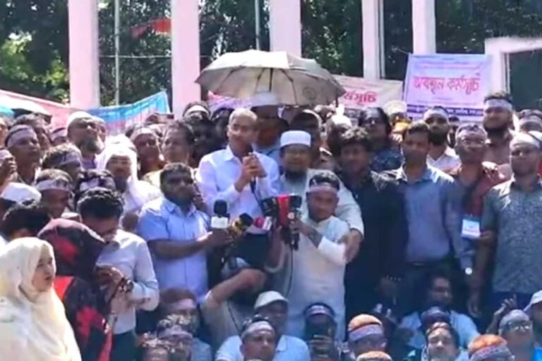 1760945654-961b956f7beff8884a96b3646bc1137a