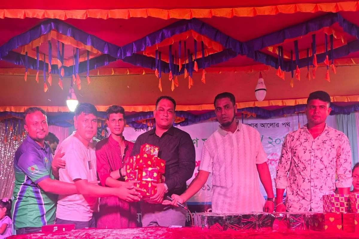 1761983627-e0e28452229af52e70f87dd03c3a30c2