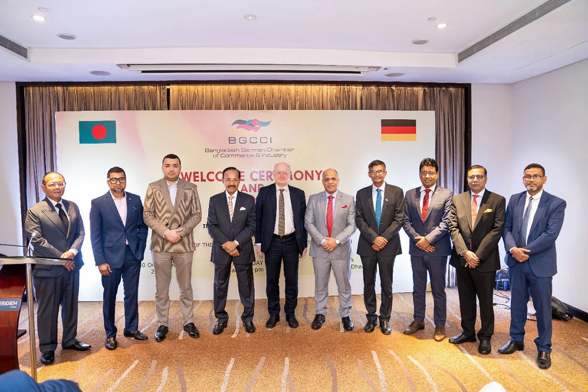 1762161222-c7a8bf7259c8951efd35409f13edadcd